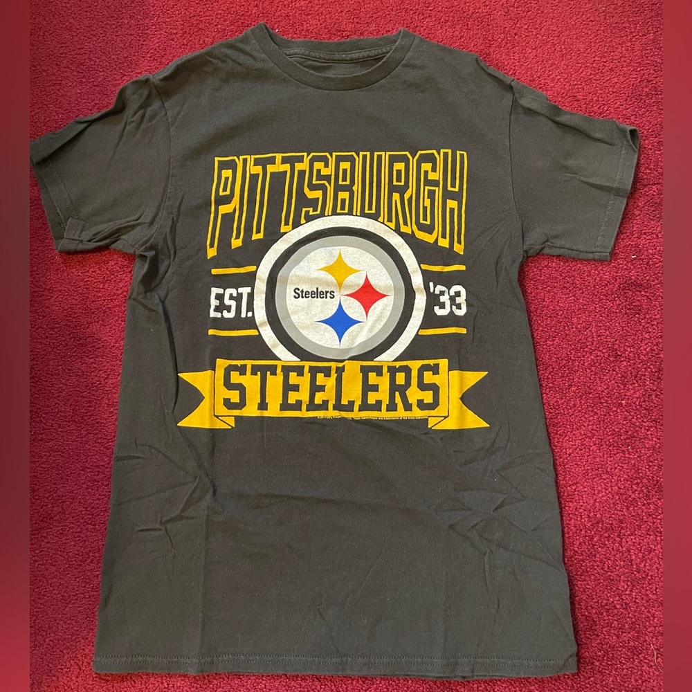 Junk Food NFL Brand Pittsburgh Steelers Men’s Size: Small T-shirt, Black